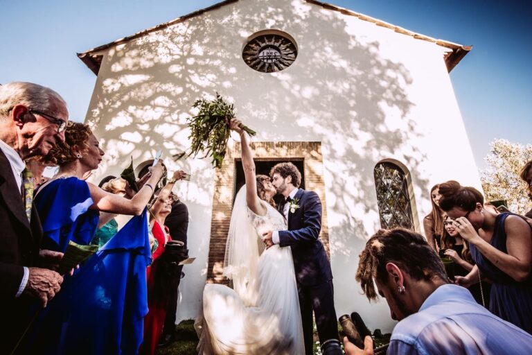 Wedding Planner a Bolgheri, Castello di Castagneto Carducci. Matteo e Sara sposi. Giulia Alessandri, Wedding Planner: progettazione e coordinazione matrimoni in Toscana.
