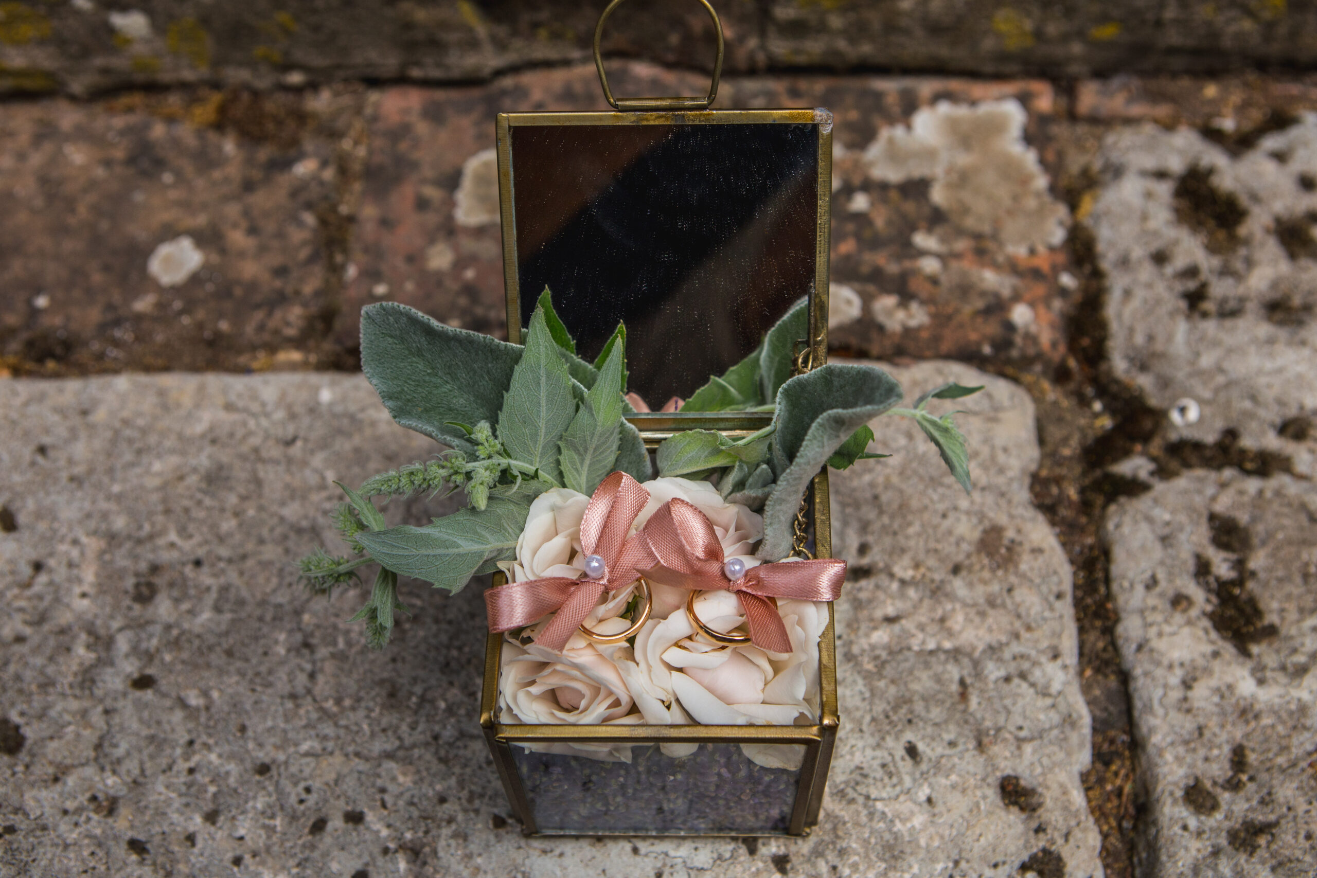 Wedding Planner a Pisa. Fabio e Giulia sposi a Terricciola. Giulia Alessandri, Wedding Planner: progettazione e coordinazione matrimoni in Toscana.